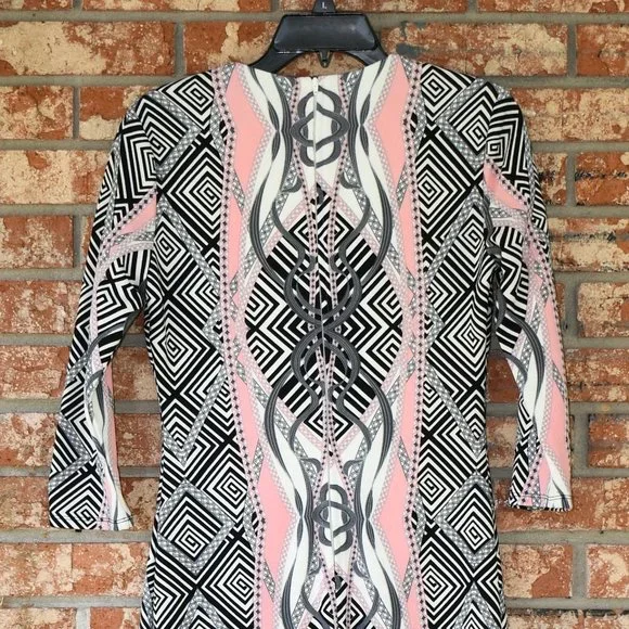 Bisou Bisou Dress - Picture 3 of 5